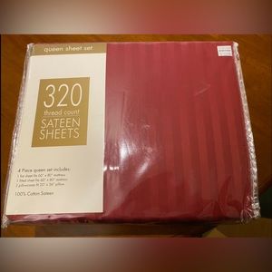 Queen size sateen sheets. 320 thread count.  New in the package.